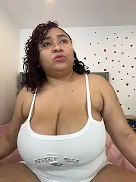 KarlaWild online show from April 18, 4:00 pm