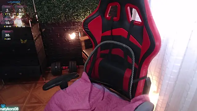 natyk m online show from February 25, 2:16 pm