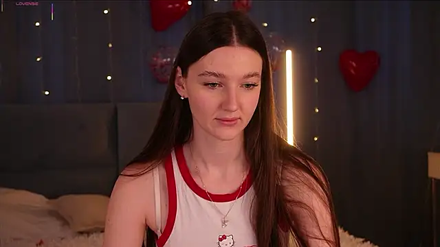 Snapshot of GeorginaDudley chatting on February 15, 7:05 am GeorginaDudley online show from February 15, 7:05 am