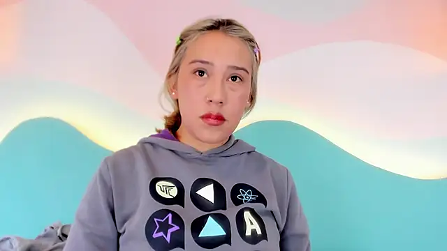 Lannajansen online show from November 18, 2:54 pm