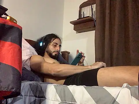 Nooneisthis online show from January 17, 7:24 am