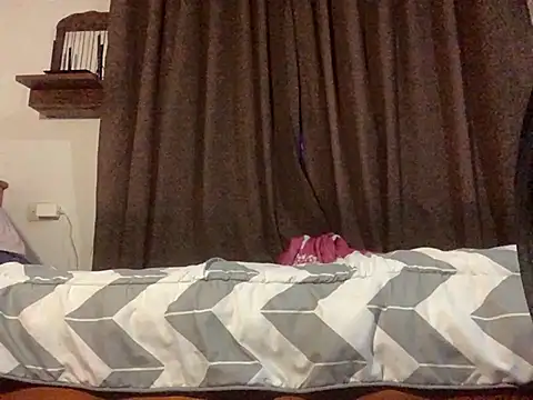 Nooneisthis online show from February 1, 9:52 am