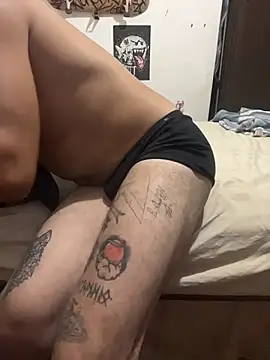 paullliliu online show from October 6, 3:59 am