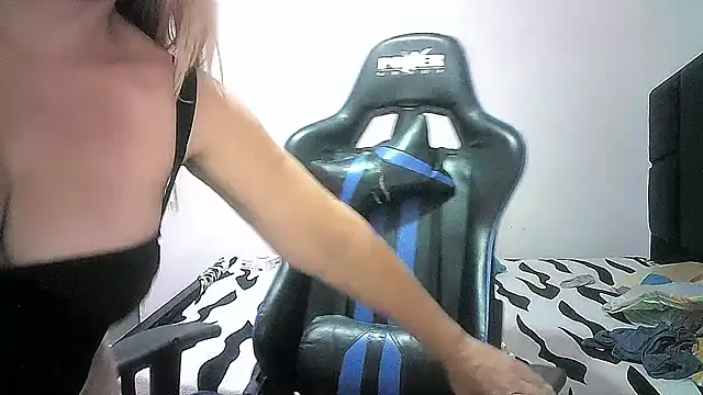 mariana0x online show from March 22, 12:47 am