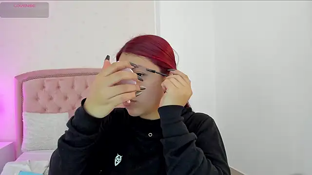 Kendall  Fox online show from January 17, 5:34 am