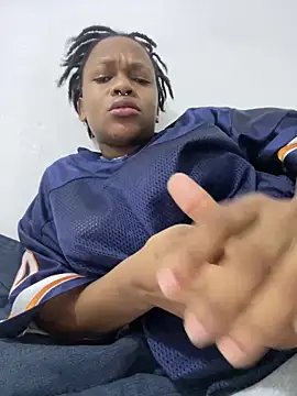 Boneca25 online show from March 11, 7:42 pm