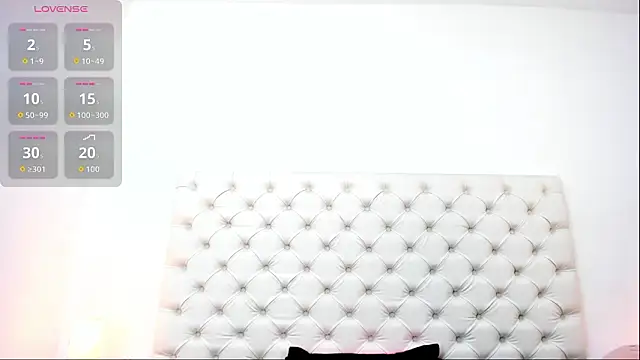 Snapshot of esmeralda06 chatting on January 19, 2:32 pm esmeralda06 online show from January 19, 2:32 pm