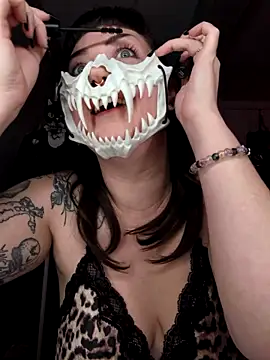 goblingirl888 online show from November 6, 6:47 am