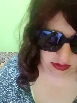 Snapshot of Adrianka chatting on July 17, 8:57 pm Adrianka online show from July 17, 8:57 pm