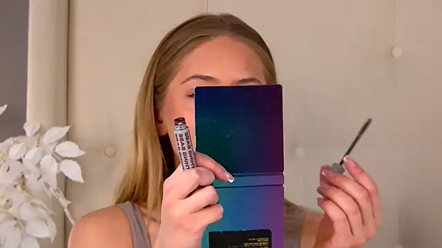 Snapshot of ur_wet_dreams chatting on February 27, 4:23 am ur wet dreams online show from February 27, 4:23 am