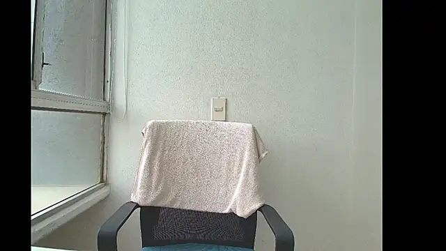 Snapshot of Alaiapink chatting on February 25, 1:10 pm Alaiapink online show from February 25, 1:10 pm