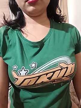 Snapshot of mahi69a chatting on November 3, 10:27 am mahi69a online show from November 3, 10:27 am