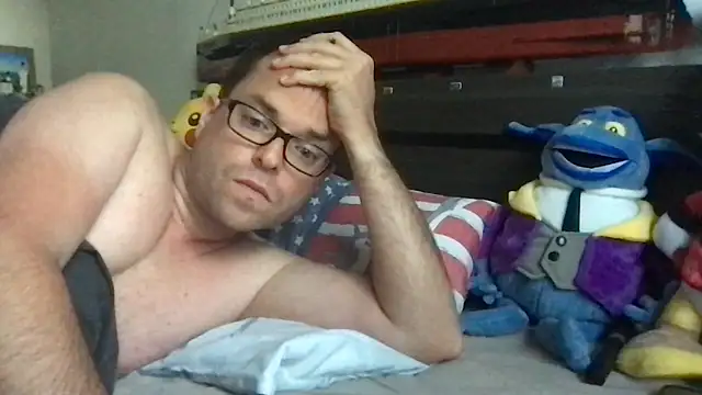 Funnyjul31 online show from April 14, 5:52 pm