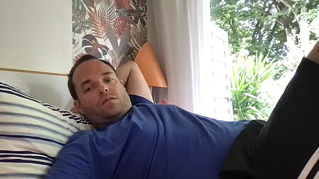 Funnyjul31 online show from June 1, 3:47 pm