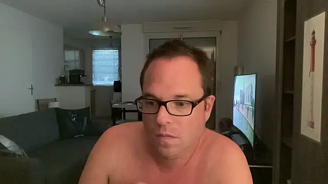 Funnyjul31 online show from June 18, 4:11 pm