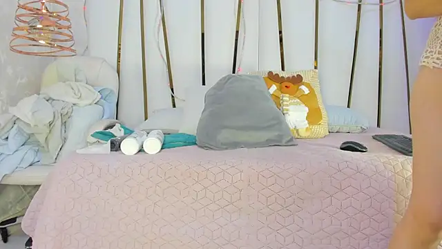 violet gray  online show from November 27, 11:34 am