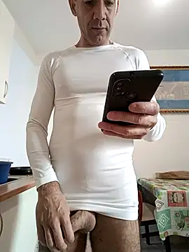 juanignacioargentino online show from February 6, 1:32 pm