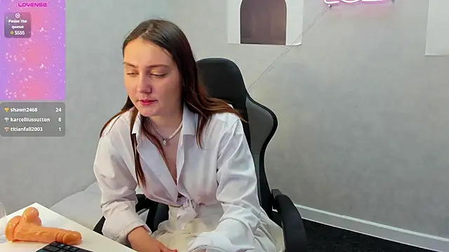 Alisa Suun online show from March 2, 9:53 am