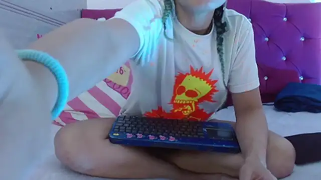 Ariasmithog online show from March 24, 12:54 pm