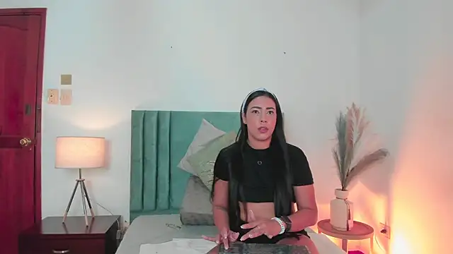 Snapshot of RebecaSanderss chatting on February 21, 11:33 am RebecaSanderss online show from February 21, 11:33 am