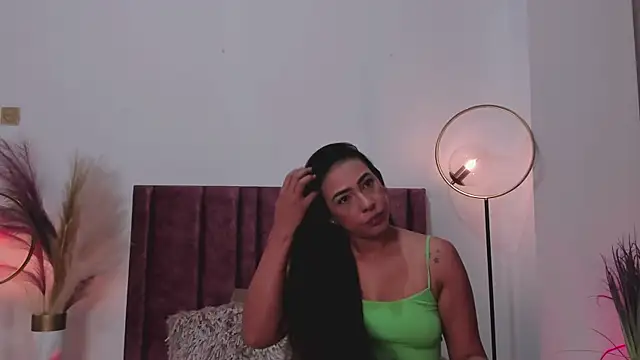 Snapshot of RebecaSanderss chatting on February 25, 11:41 am RebecaSanderss online show from February 25, 11:41 am