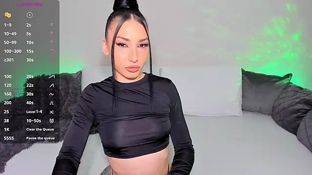 Snapshot of VickyBooXXX chatting on January 19, 7:56 am VickyBooXXX online show from January 19, 7:56 am