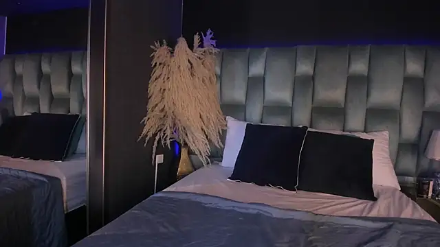 CandyLuxury   online show from March 20, 6:20 pm