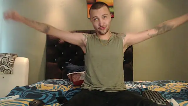 FemToMale online show from March 7, 8:33 pm