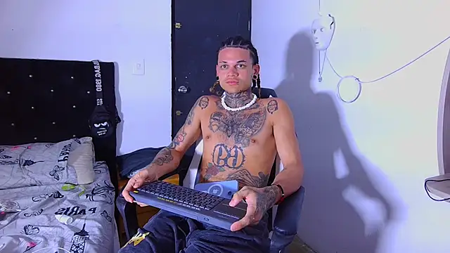 hot man05 online show from January 14, 4:07 am