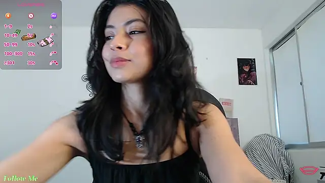 ellajonz online show from June 14, 9:39 pm