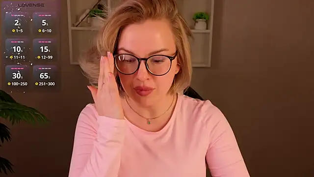 Nikki Kai online show from January 15, 2:43 pm