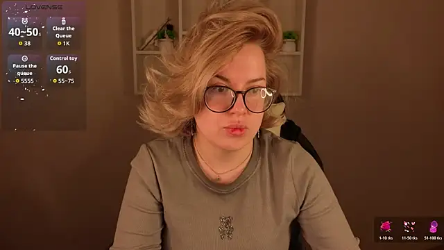 Nikki Kai online show from January 16, 2:54 pm