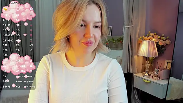 Nikki Kai online show from February 3, 6:40 am