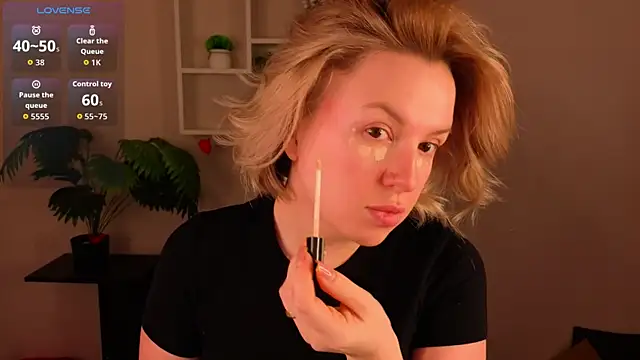 Nikki Kai online show from February 9, 2:10 pm