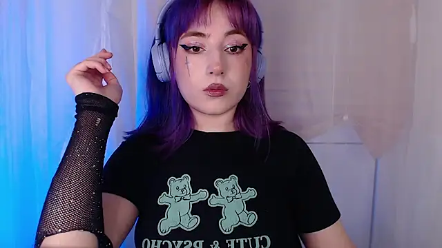 Snapshot of purplewitch chatting on February 19, 1:29 pm purplewitch online show from February 19, 1:29 pm