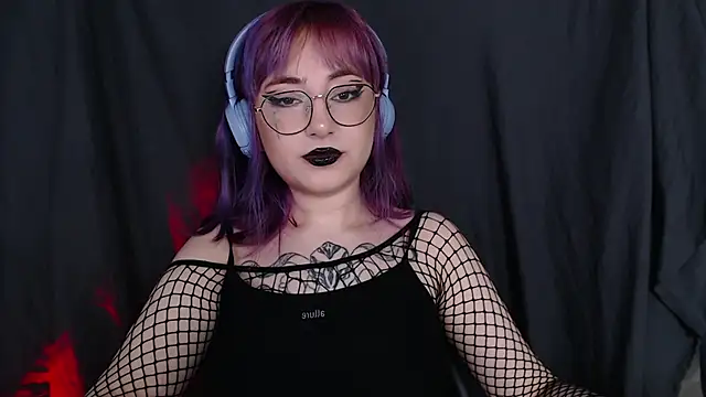 Snapshot of purplewitch chatting on February 27, 1:33 pm purplewitch online show from February 27, 1:33 pm