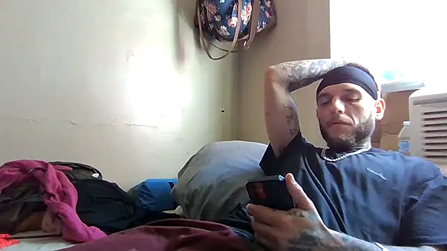 cruz815 online show from October 1, 6:14 pm