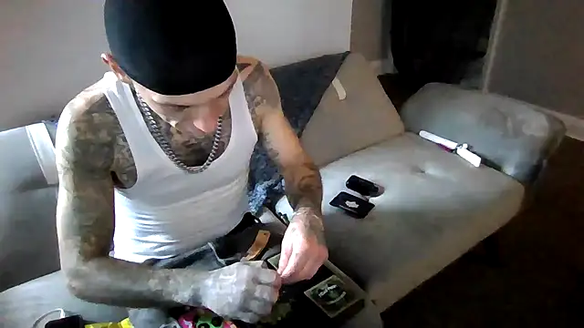 cruz815 online show from November 14, 8:29 pm