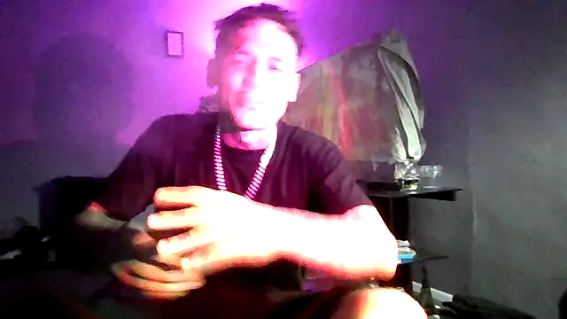 cruz815 online show from June 13, 3:15 am