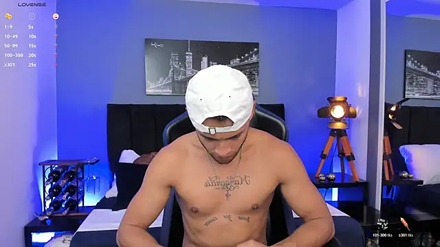 Max Conor1 online show from December 22, 10:51 pm