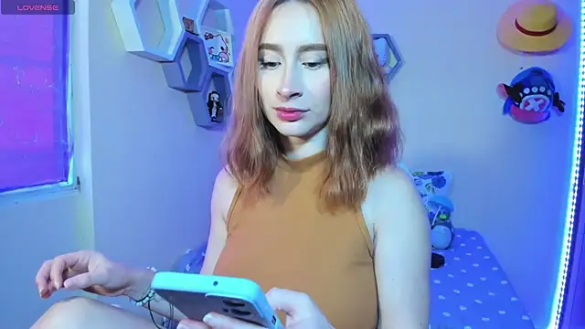 chloe rockss  online show from February 13, 6:38 pm