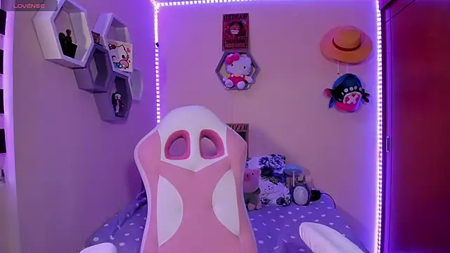 chloe rockss  online show from February 25, 5:58 pm