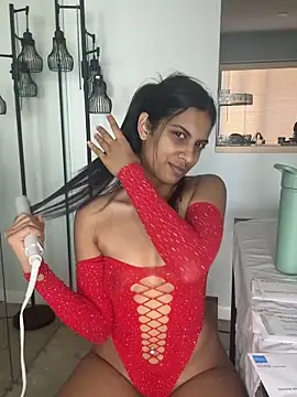 Liyah 19 online show from December 14, 6:01 pm