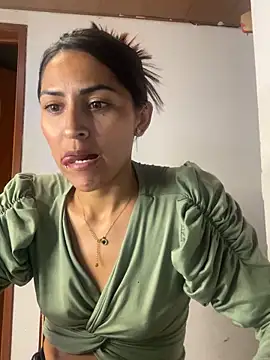 Sofiadelacruz online show from September 12, 5:46 pm