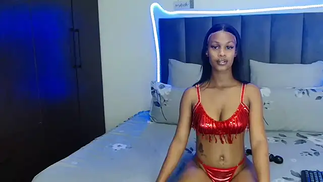 Snapshot of NikkyDangerr chatting on February 28, 10:00 pm NikkyDangerr online show from February 28, 10:00 pm