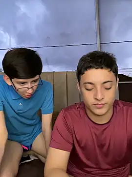 Snapshot of jacob_and_sam chatting on June 6, 10:58 pm jacob and sam online show from June 6, 10:58 pm