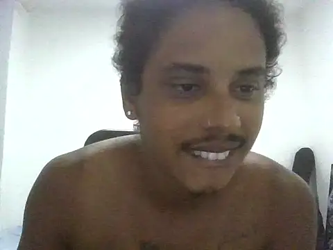 Snapshot of ONegodoce25 chatting on April 30, 10:03 pm ONegodoce25 online show from April 30, 10:03 pm