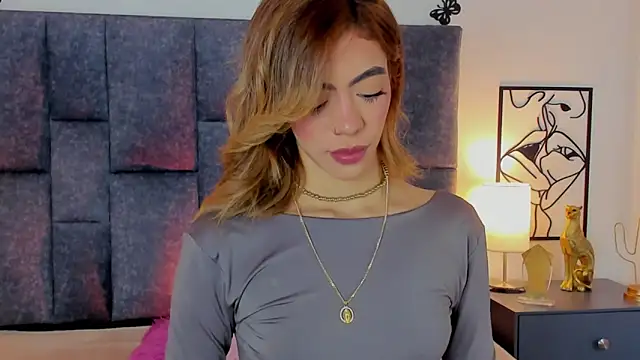 Snapshot of Violetta_Ficher chatting on June 12, 2:10 am Violetta Ficher online show from June 12, 2:10 am