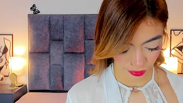 Snapshot of Violetta_Ficher chatting on June 16, 2:14 am Violetta Ficher online show from June 16, 2:14 am
