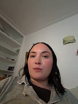Snapshot of Orgasmille chatting on March 28, 8:41 pm Orgasmille online show from March 28, 8:41 pm